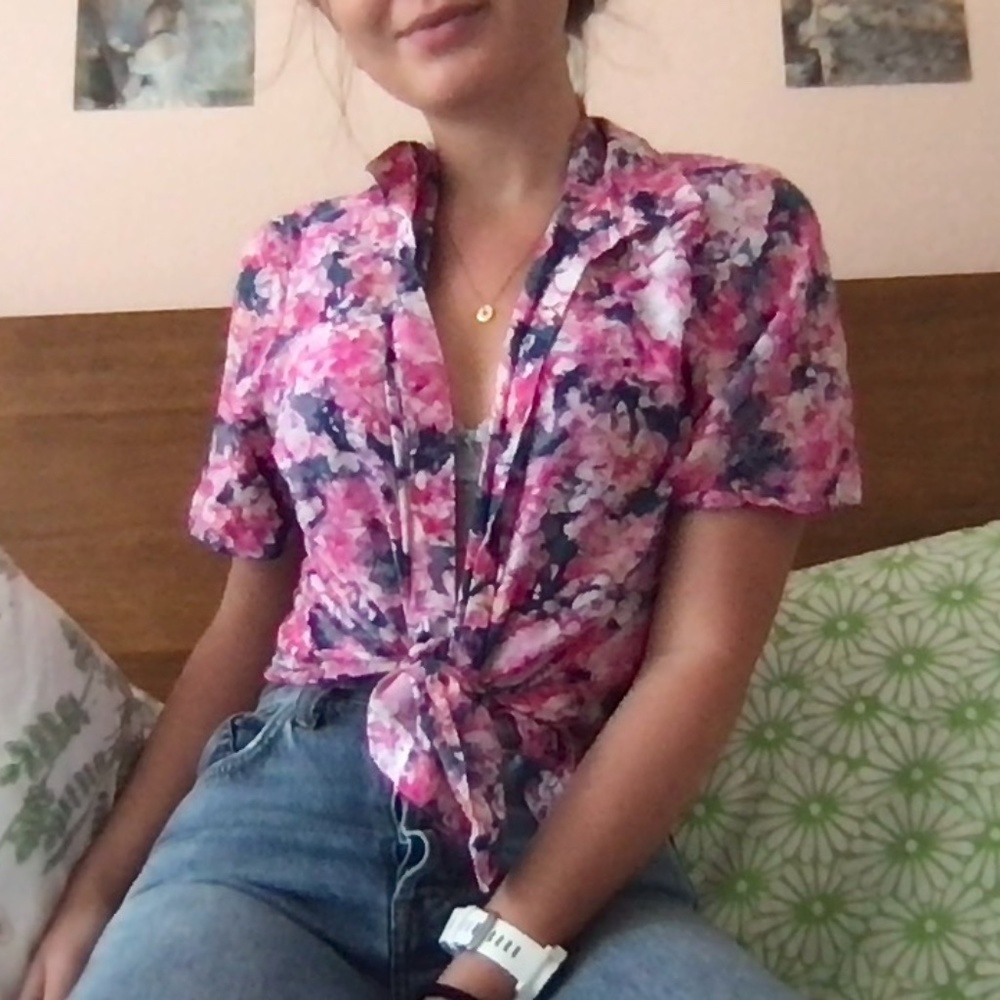 psychedelic little button down top